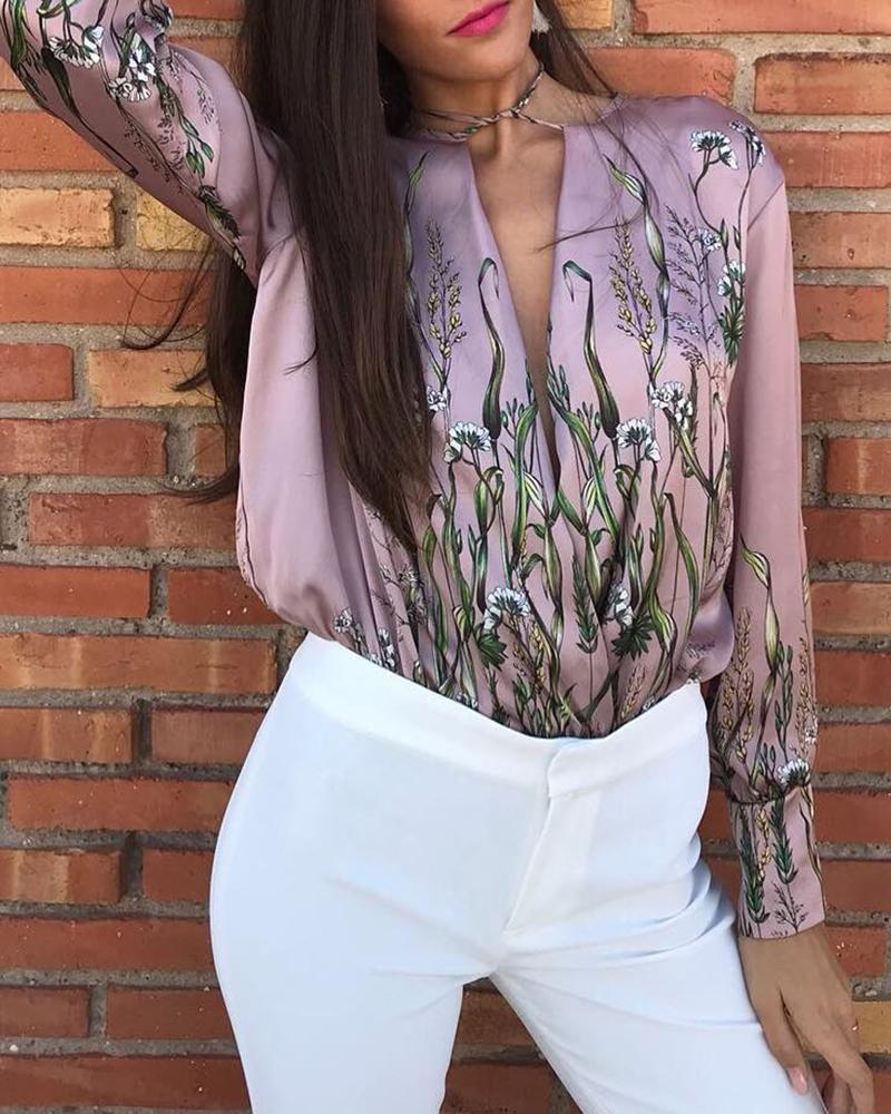 

Halter Plunge Botanical Print Blouse