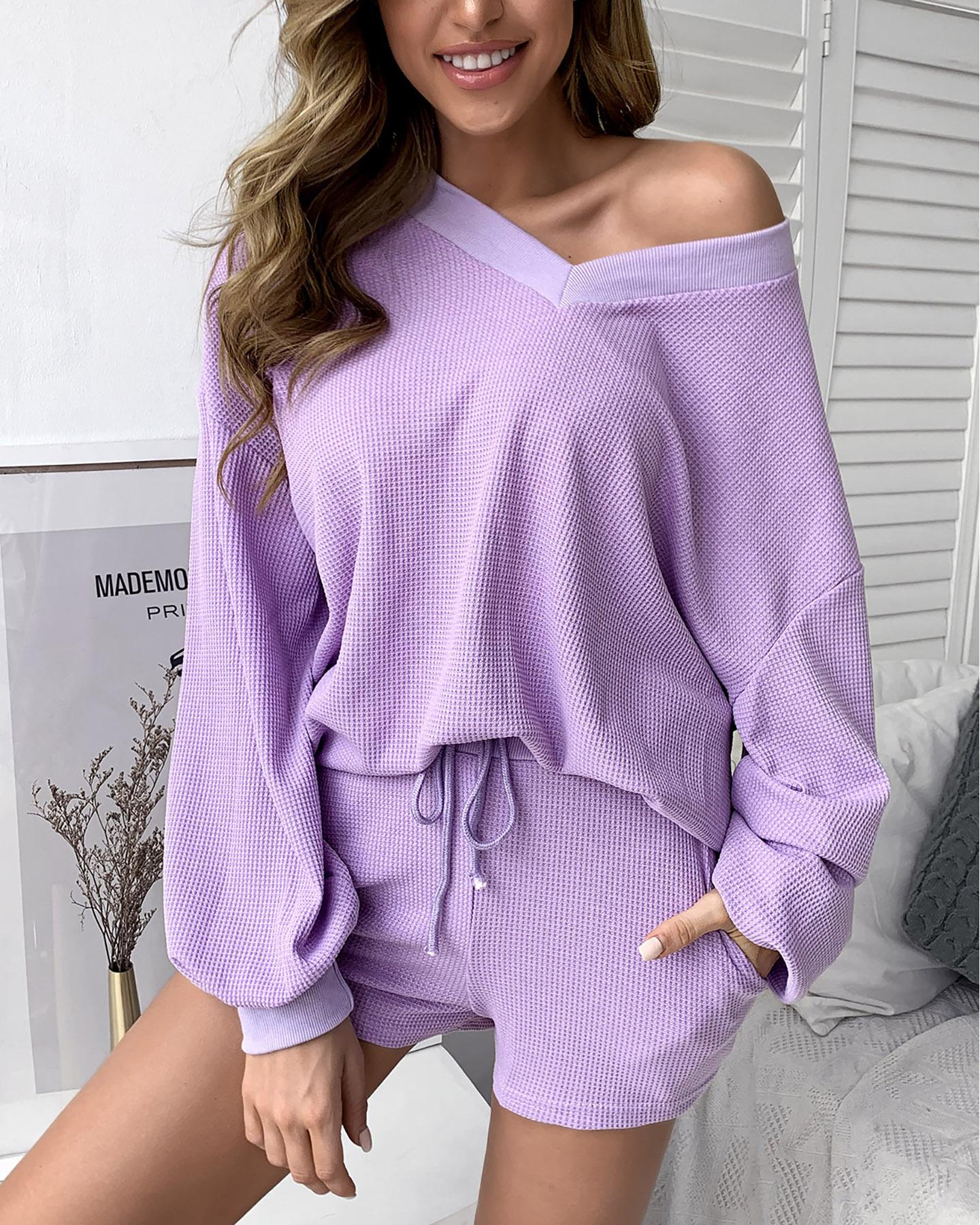 

Lantern Sleeve Top & Drawstring Shorts Set, Purple