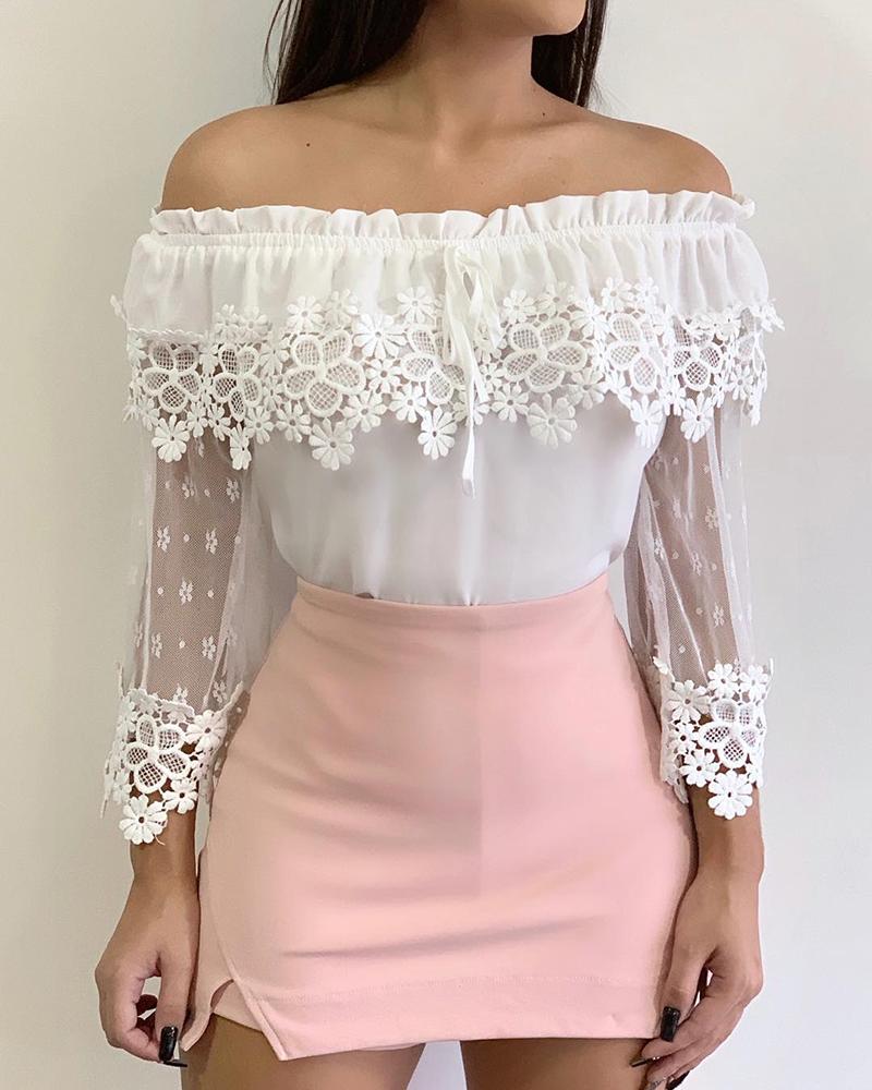 

Solid Flower Lace Detail Ruffles Blouse