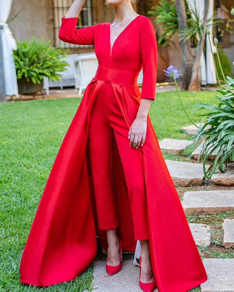 

Dress Design Open Back Jumpsuit