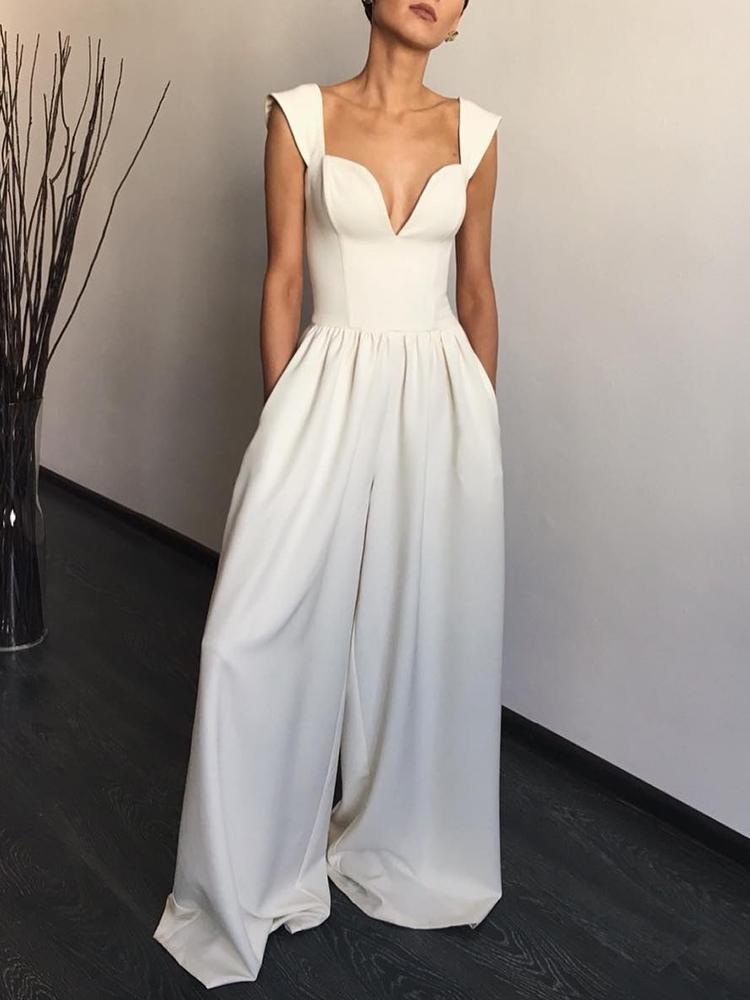 

Solid Low Cut Pocket Wide Leg Jumpsuit