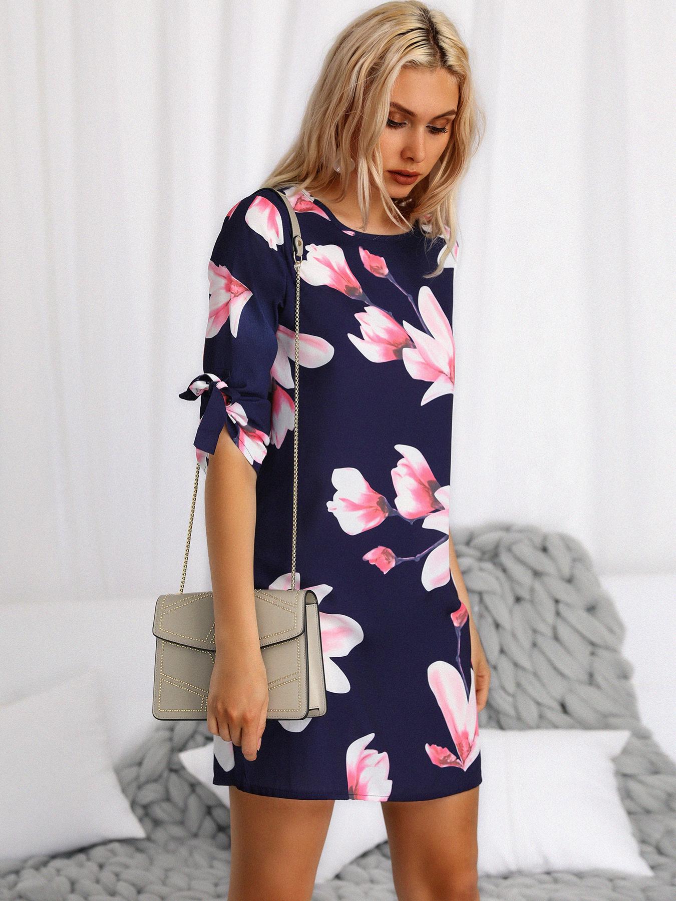 

Stylish Floral Print Crew Neck Casual Dress