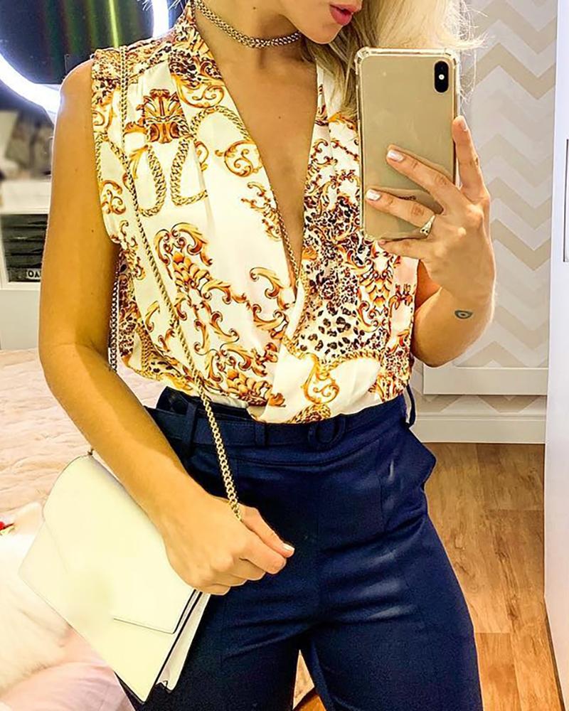 

Retro Print Sleeveless Casual Blouse