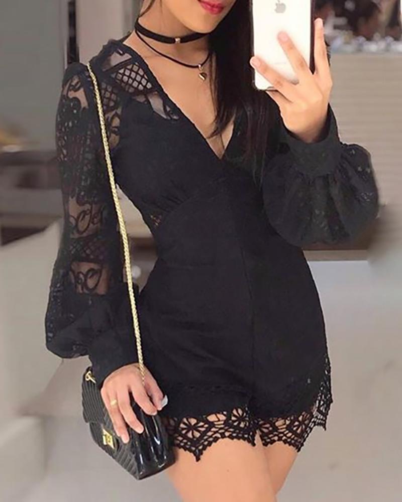 

Plunge Lantern Sleeve Lace Romper