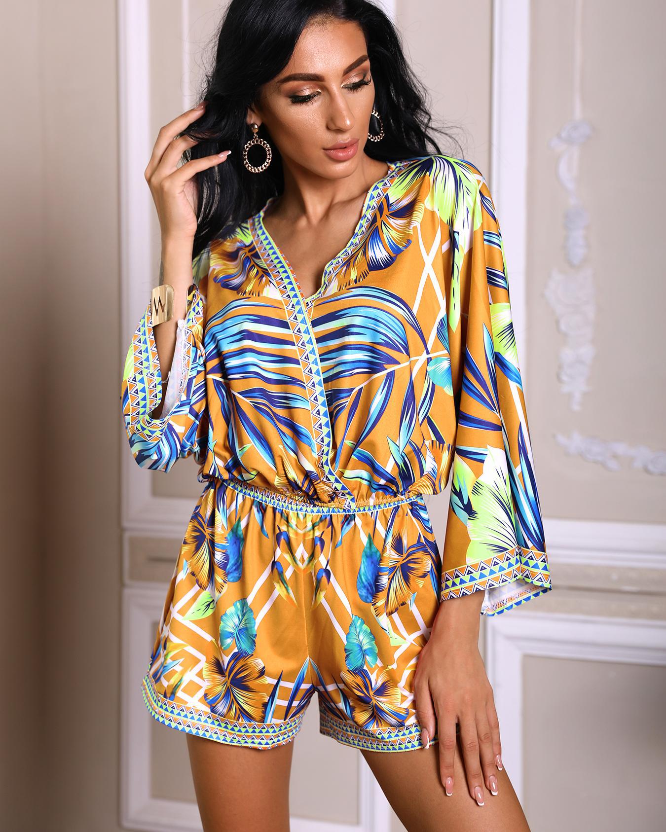 

Tropical Print Flare Sleeve Top&Shorts Set