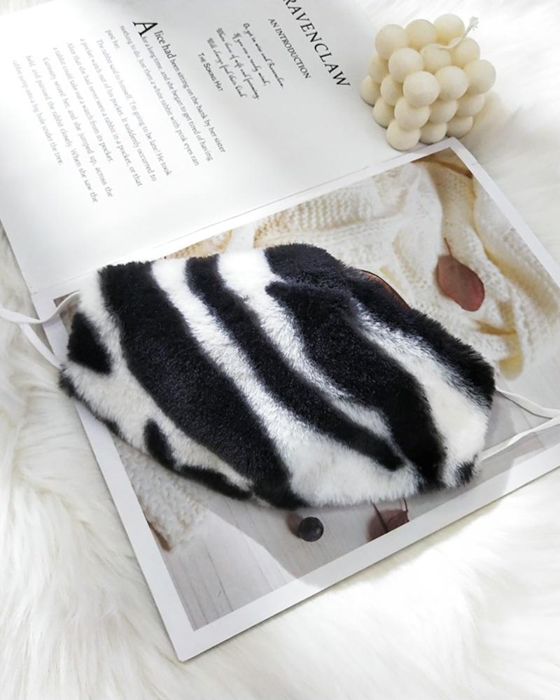 

Cheetah / Tiger / Zebra Stripe Print Fluffy Breathable Face Mask