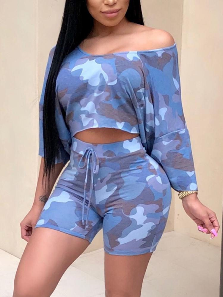 

Camo Print Cropped Top /w Shorts Tracksuits, Blue