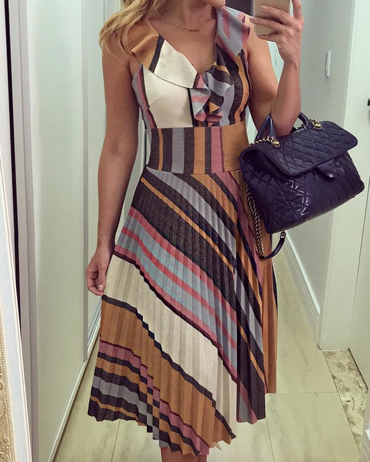 

Mulit Stripe Ruffles Pleated Dress, Brown