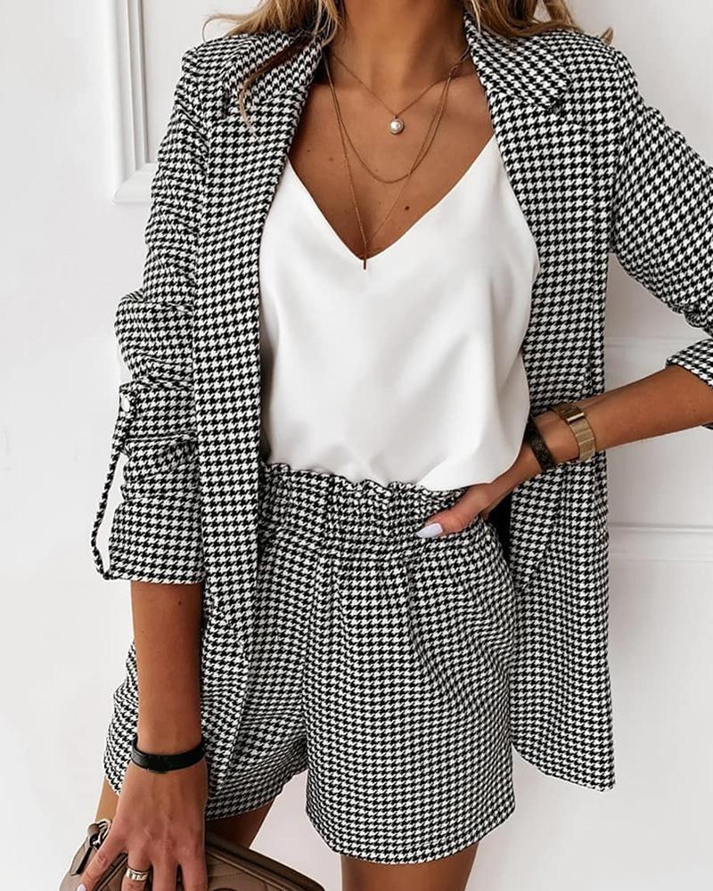 

Houndstooth Plaid Blazer Coat & Frill Hem Shorts Set, Black