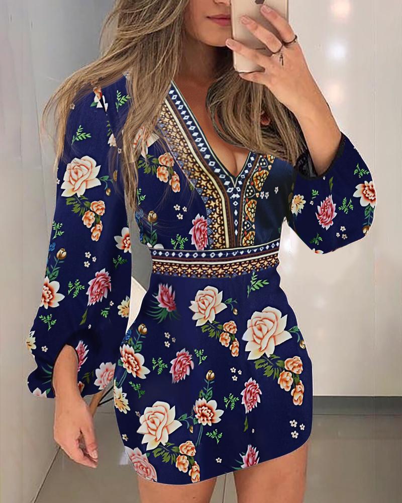 

Bishop Sleeve Floral Print Cutout Back Dress, Multicolor