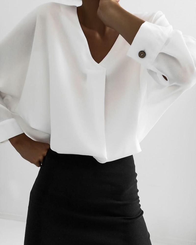 

V Neck Batwing Sleeve Buttoned Blouse, White