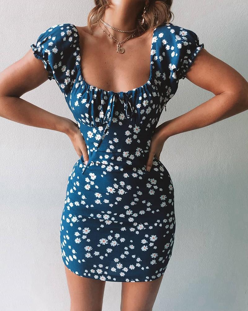 

Daisy Print Tied Front Ruched Casual Dress, Blue