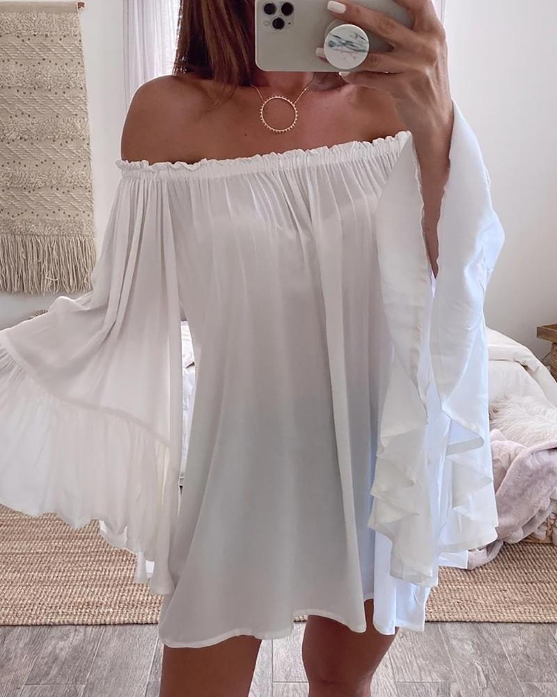 

Off Shoulder Frill Hem Bell Sleeve Ruffles Blouse, White