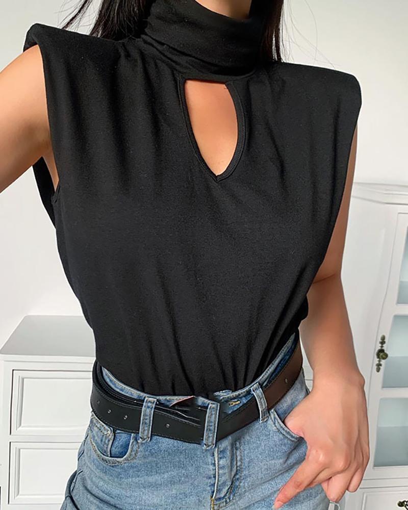 

Solid Sleeveless Keyhole Front Top, Black
