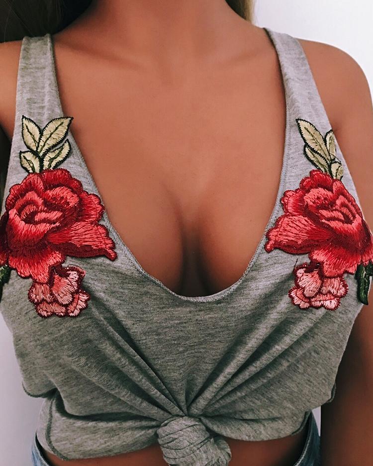 

Low Cut Flower Embroidered Knot Crop Top, White