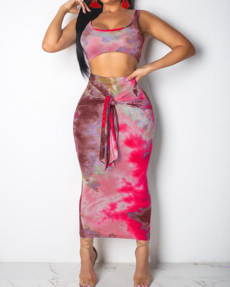 

Tie Dye U-Neck Crop Top & Sllinky Skirt Sets, Red